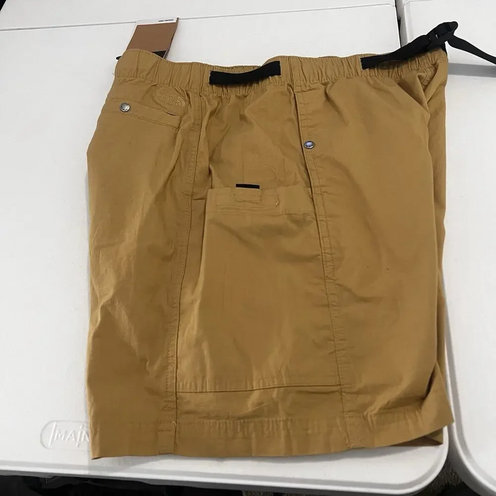 The North Face Men's Ripstop Standard Antelope Tan Cargo Belted Shorts Size M